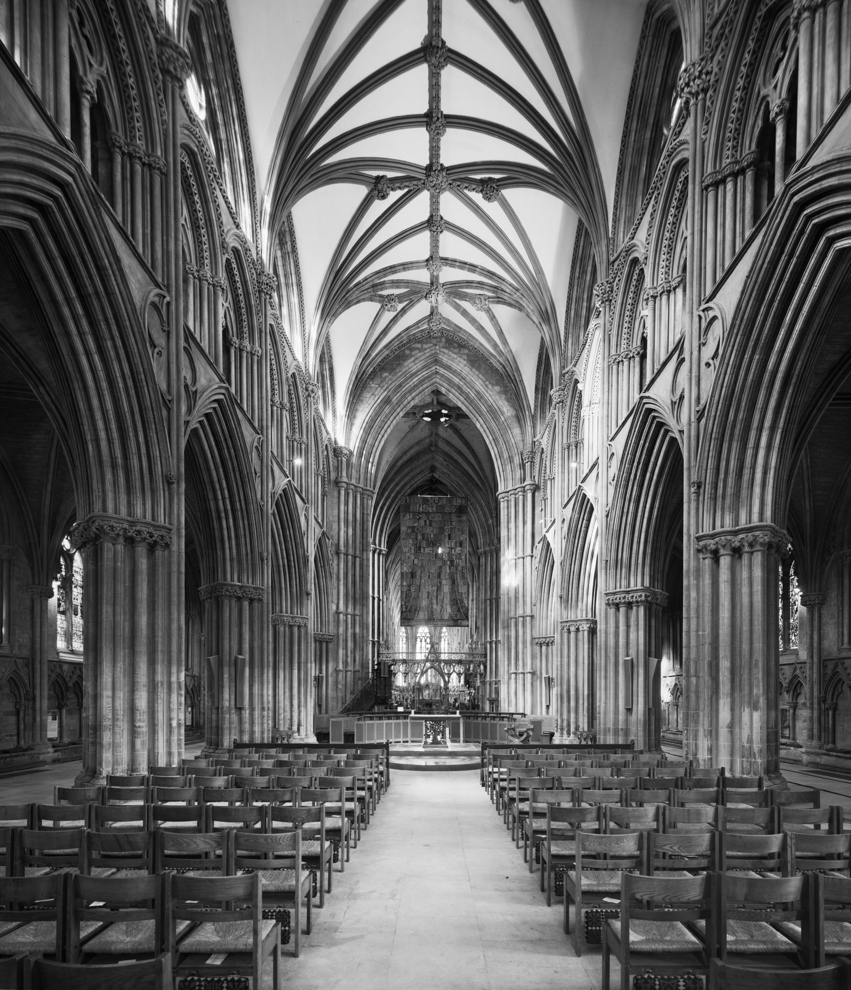 /images/HLF Images/Lichfield Cathedral interior.jpg
