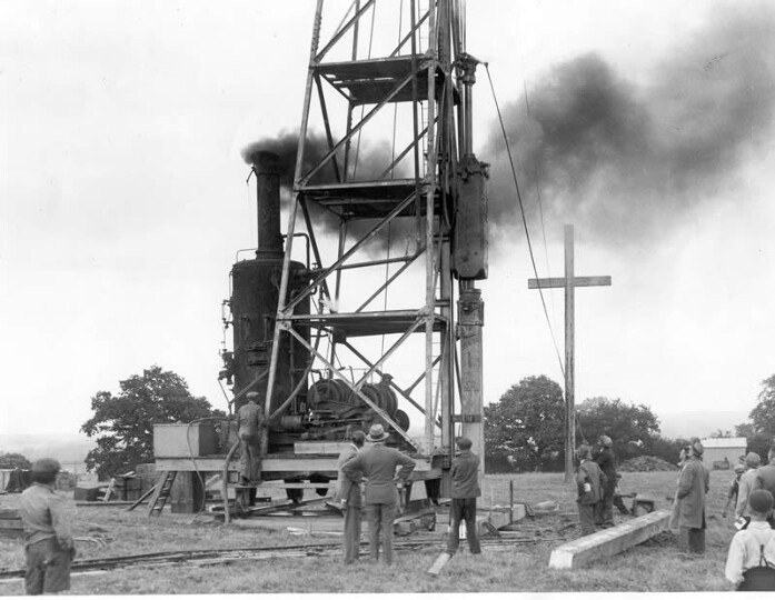 Photograph showing a steam-driven pile-driver on Stag Hill